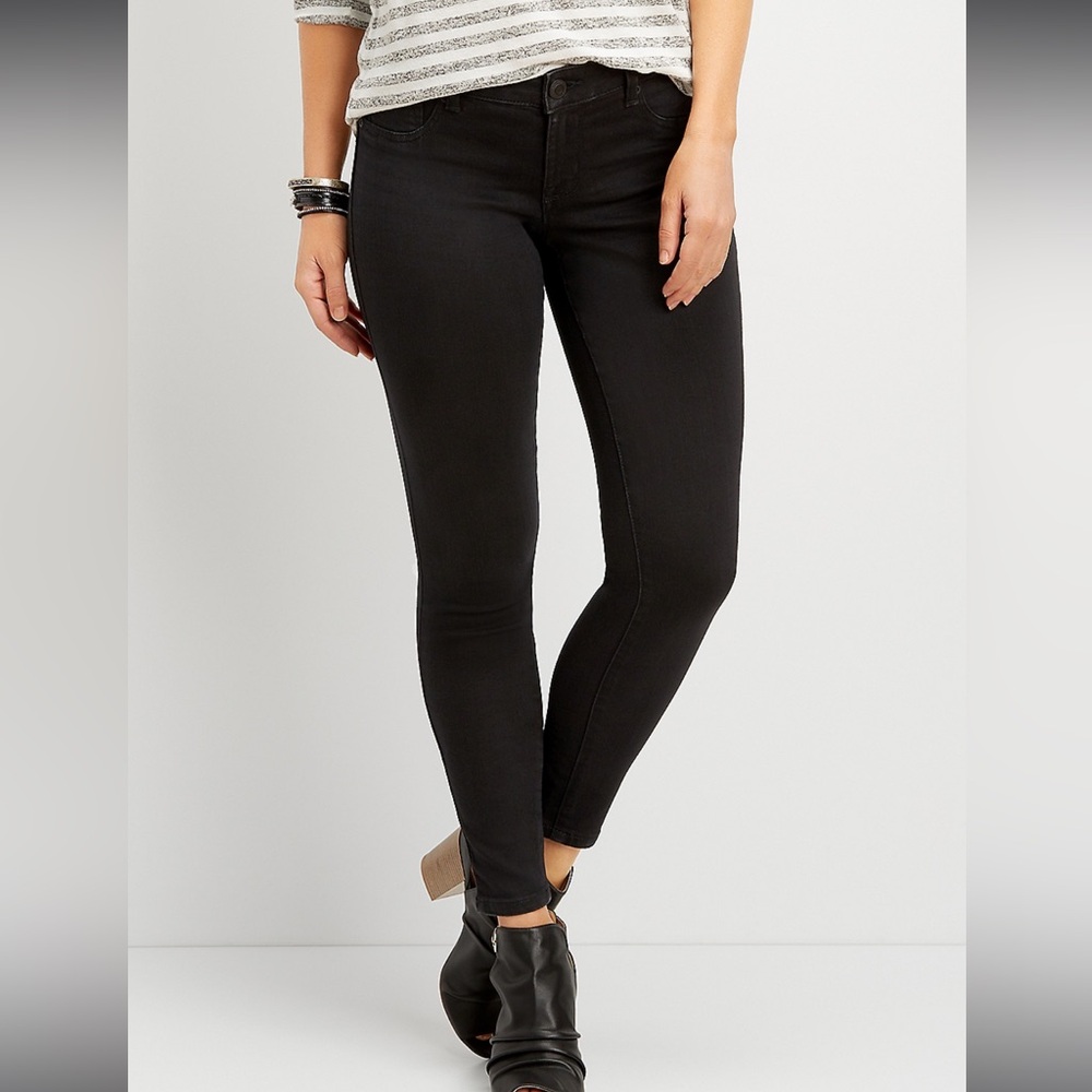 Maurice Black Mid Rise Jegging
